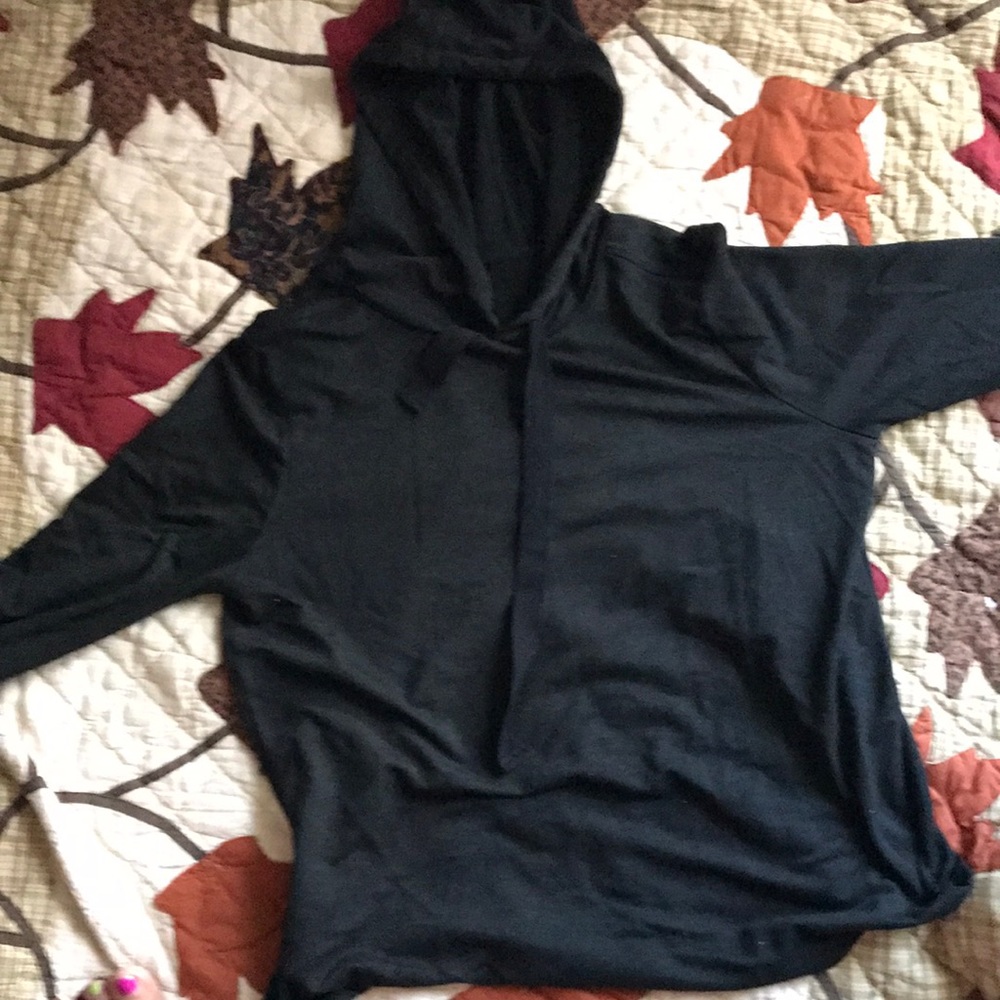 Kyoden never worn sweatshirt black split back size medium